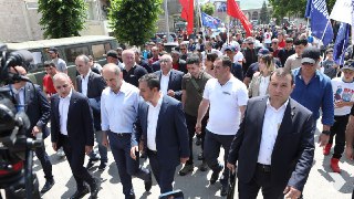 spitak8